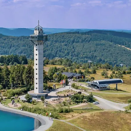 Komfort-fewo Schoener Platz Am Rathaus