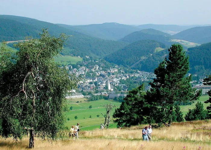 Komfort-fewo Schoener Platz Am Rathaus