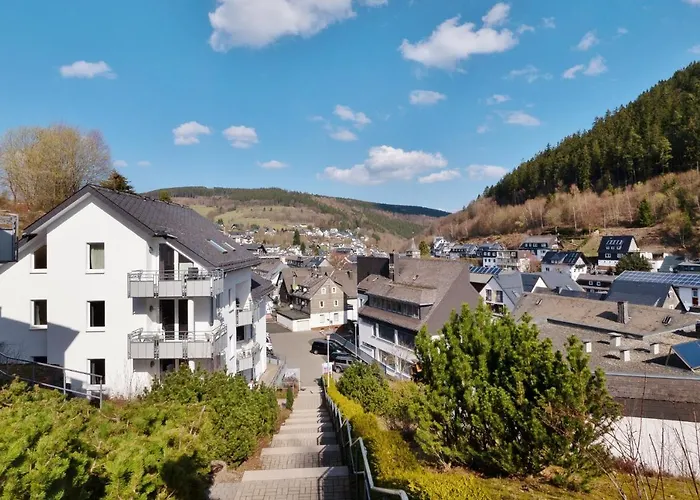 Komfort-fewo Schoener Platz Am Rathaus